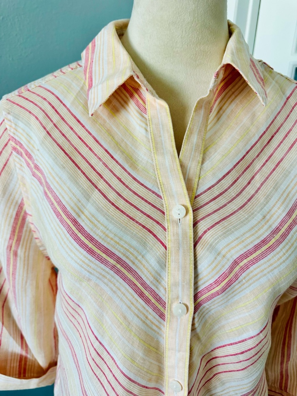 LINEN - Chico's Multicolor Striped Button-Down Shirt - Picture 3 of 6